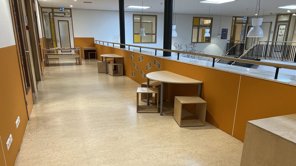 hygiensche vloer & Sanitaire ruimtes scholen en onderwijs