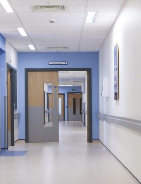 deuren en wanden duurzaam maken in ziekenhuizen