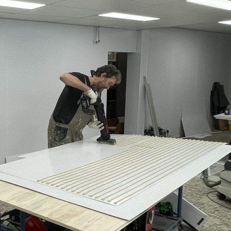 Een HACCP fysiotherapiepraktijk makkelijk inrichten met pvc wand en plafond platen